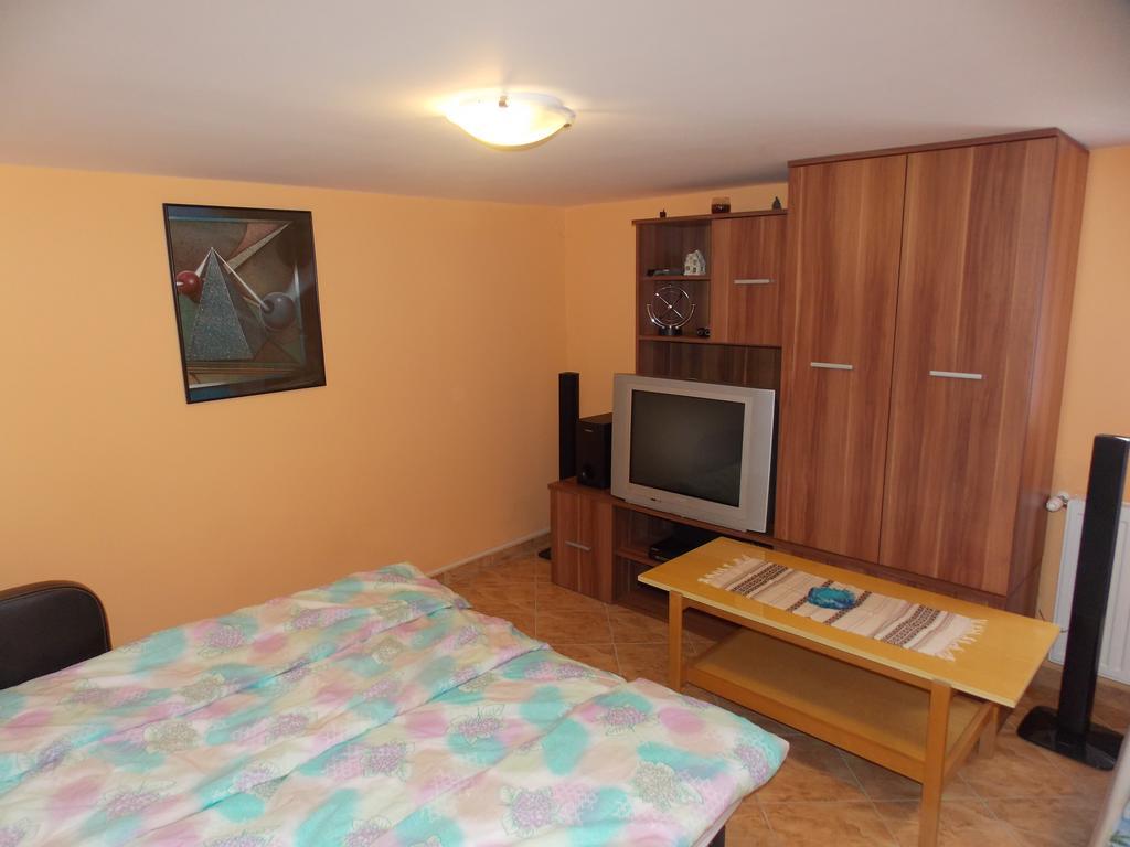 Szonja Apartman Egerszalók Екстериор снимка
